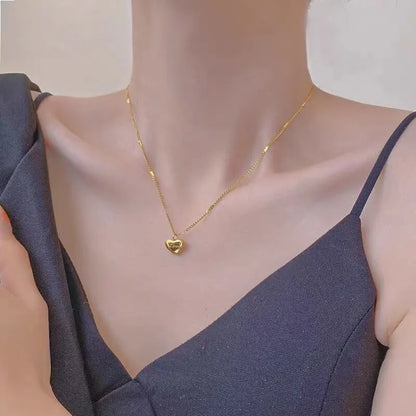 Collarbone Gold Heart Chain Necklace