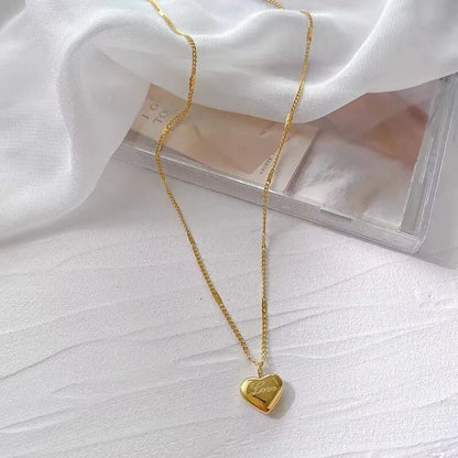Collarbone Gold Heart Chain Necklace